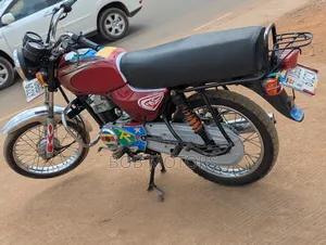 Bajaj Boxer 2024 Red