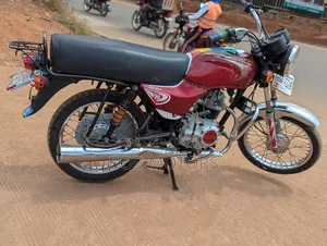 Bajaj Boxer 2024 Red