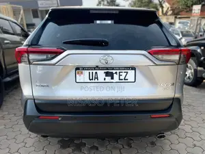 Toyota RAV4 2020 Silver