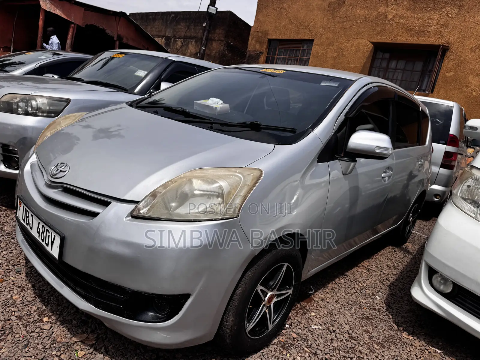 Toyota Passo Sette 2009 Silver