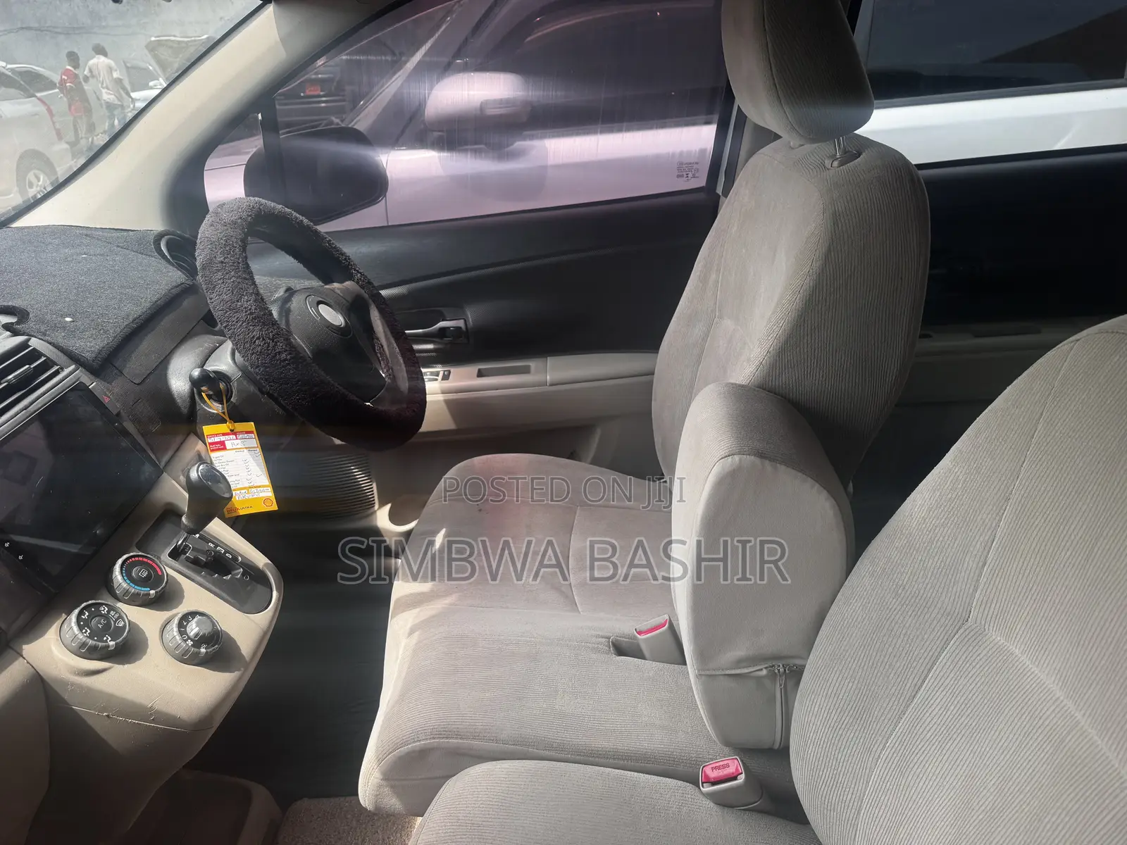 Toyota Passo Sette 2009 Silver