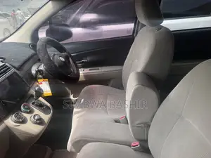 Toyota Passo Sette 2009 Silver