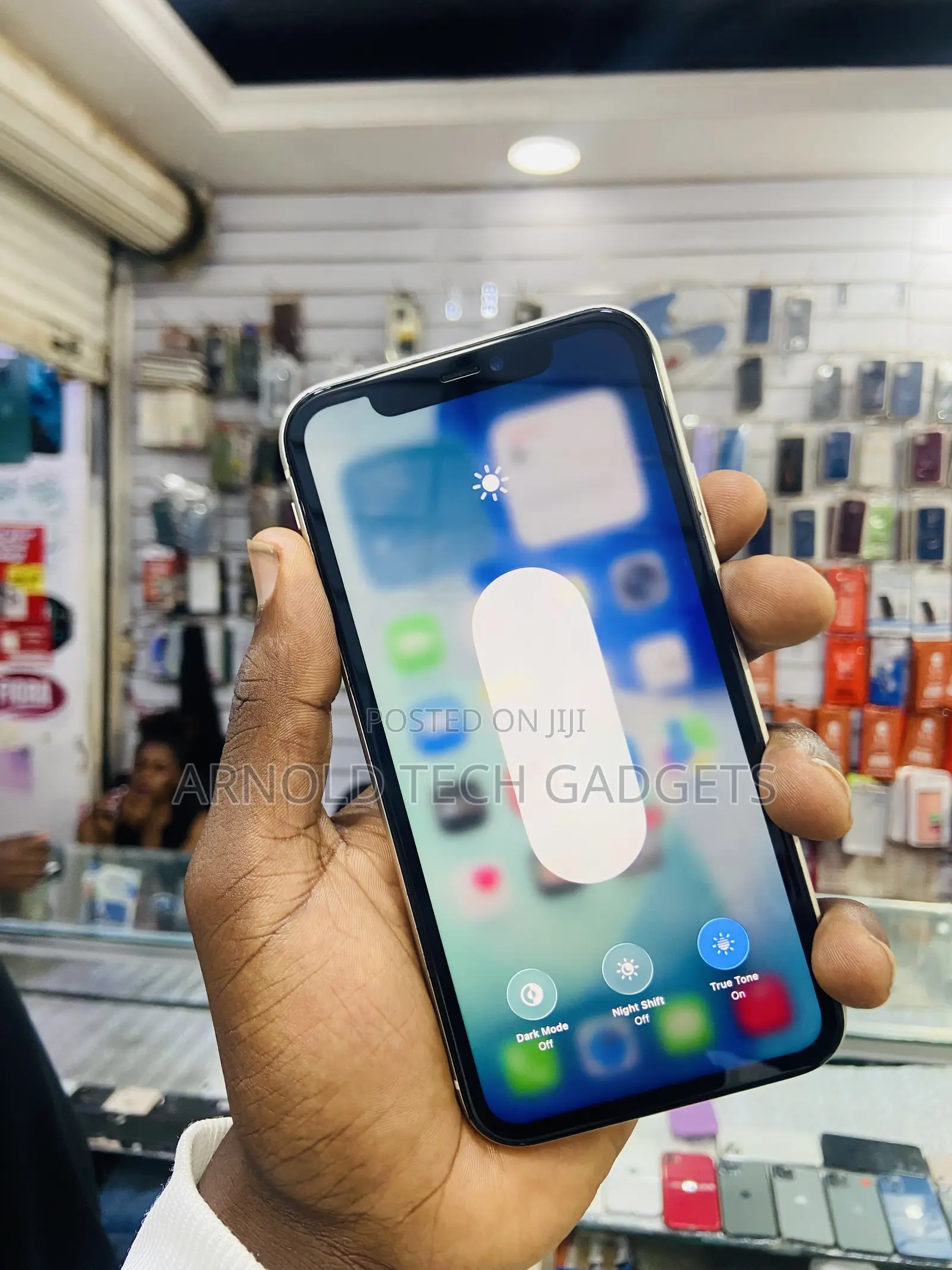 Apple iPhone 11 64 GB White