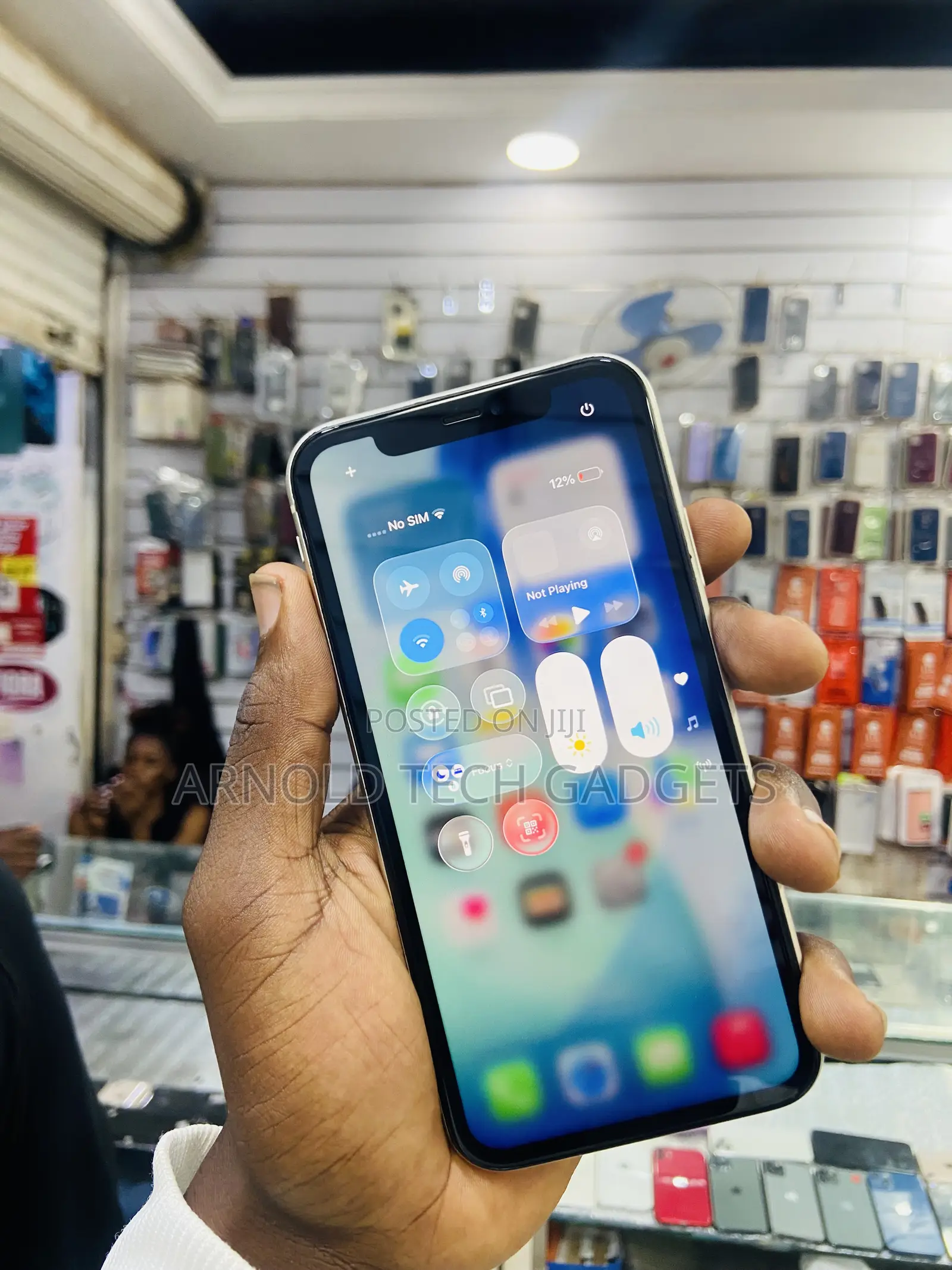 Apple iPhone 11 64 GB White
