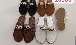 Ladies Shoe