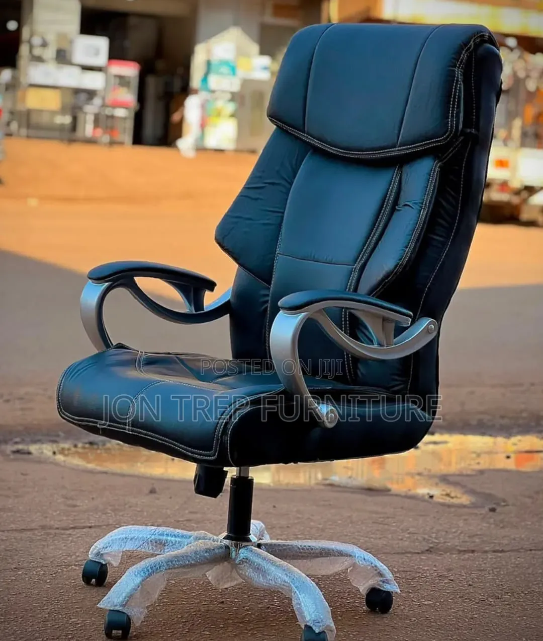 Executive Office Chair for Big Boss