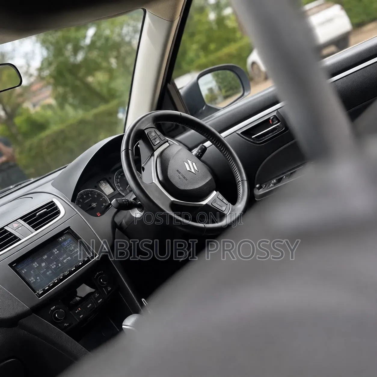 Suzuki Swift 2012 Silver