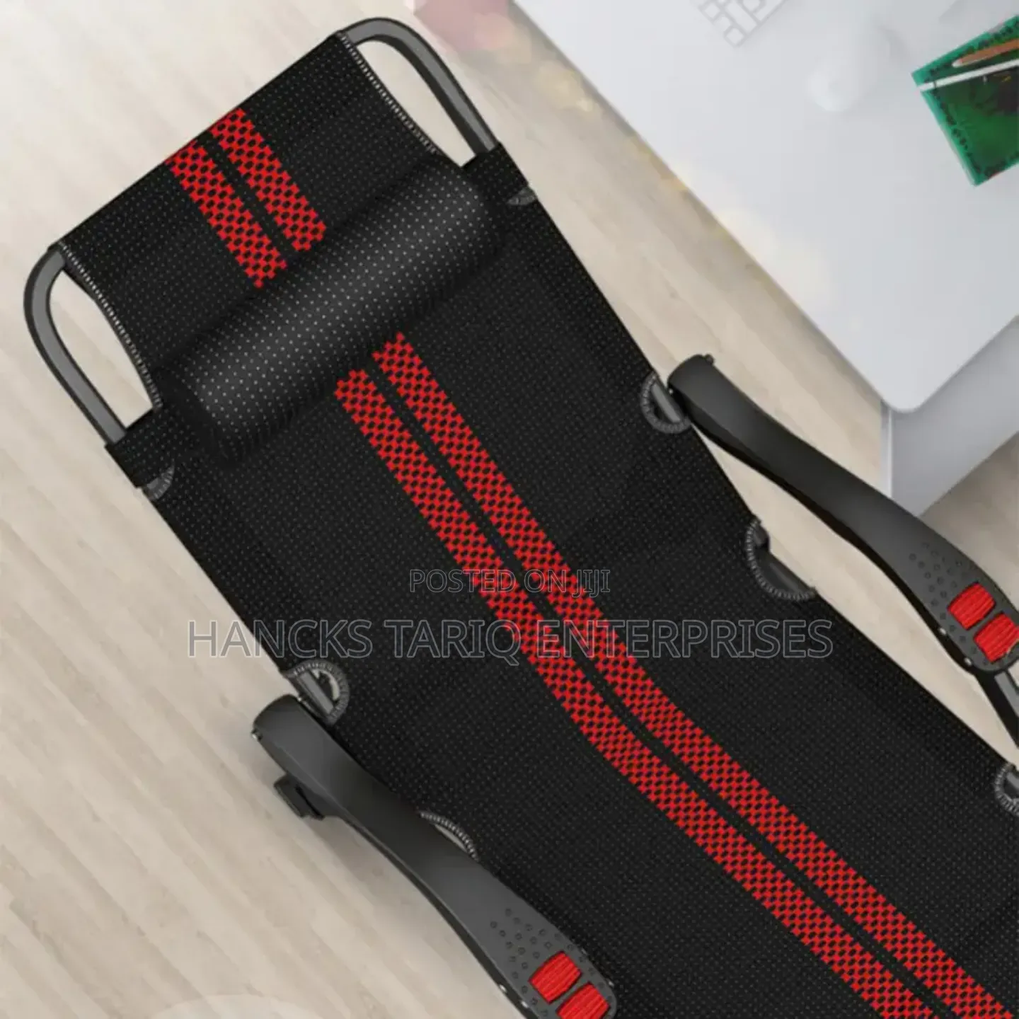 Foldable Zero Gravity Reclining Lounge Chair With Tray