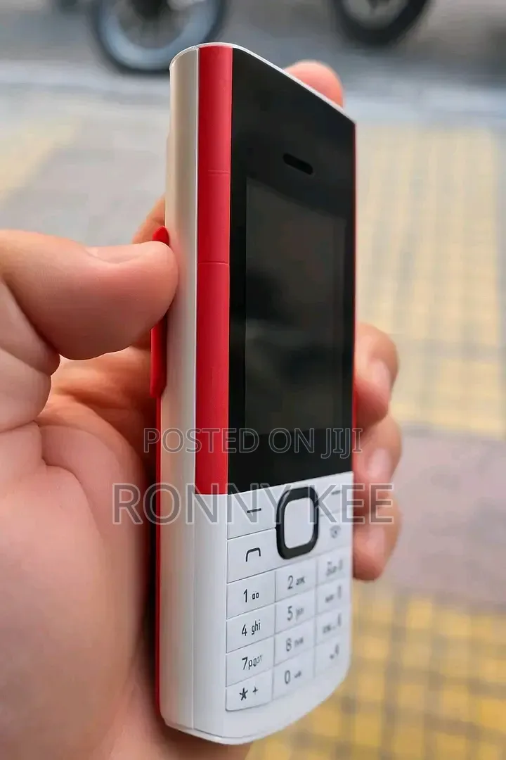 New Nokia 5710 XpressAudio White