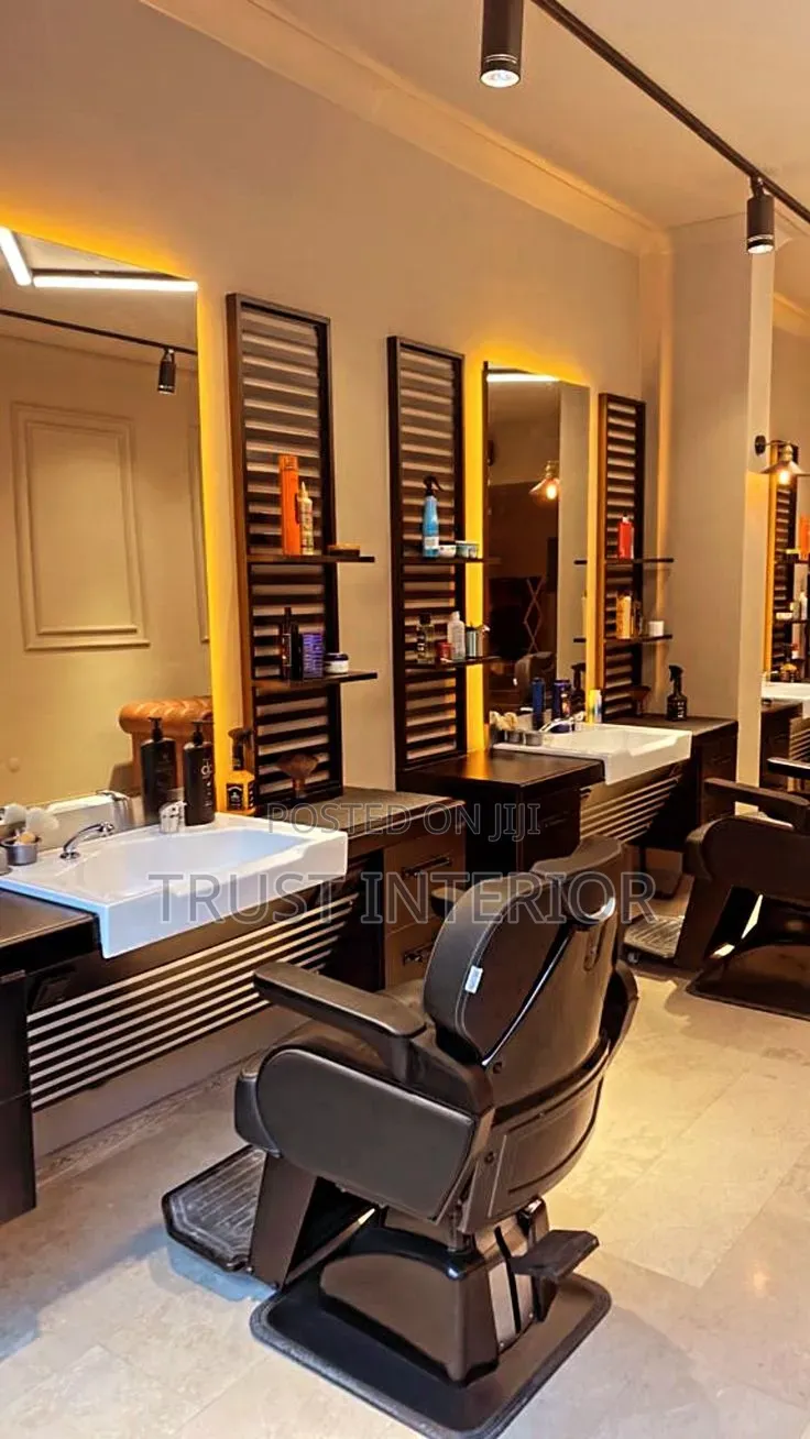Saloon Fitters 4532