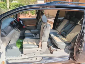 New Toyota Isis 2013