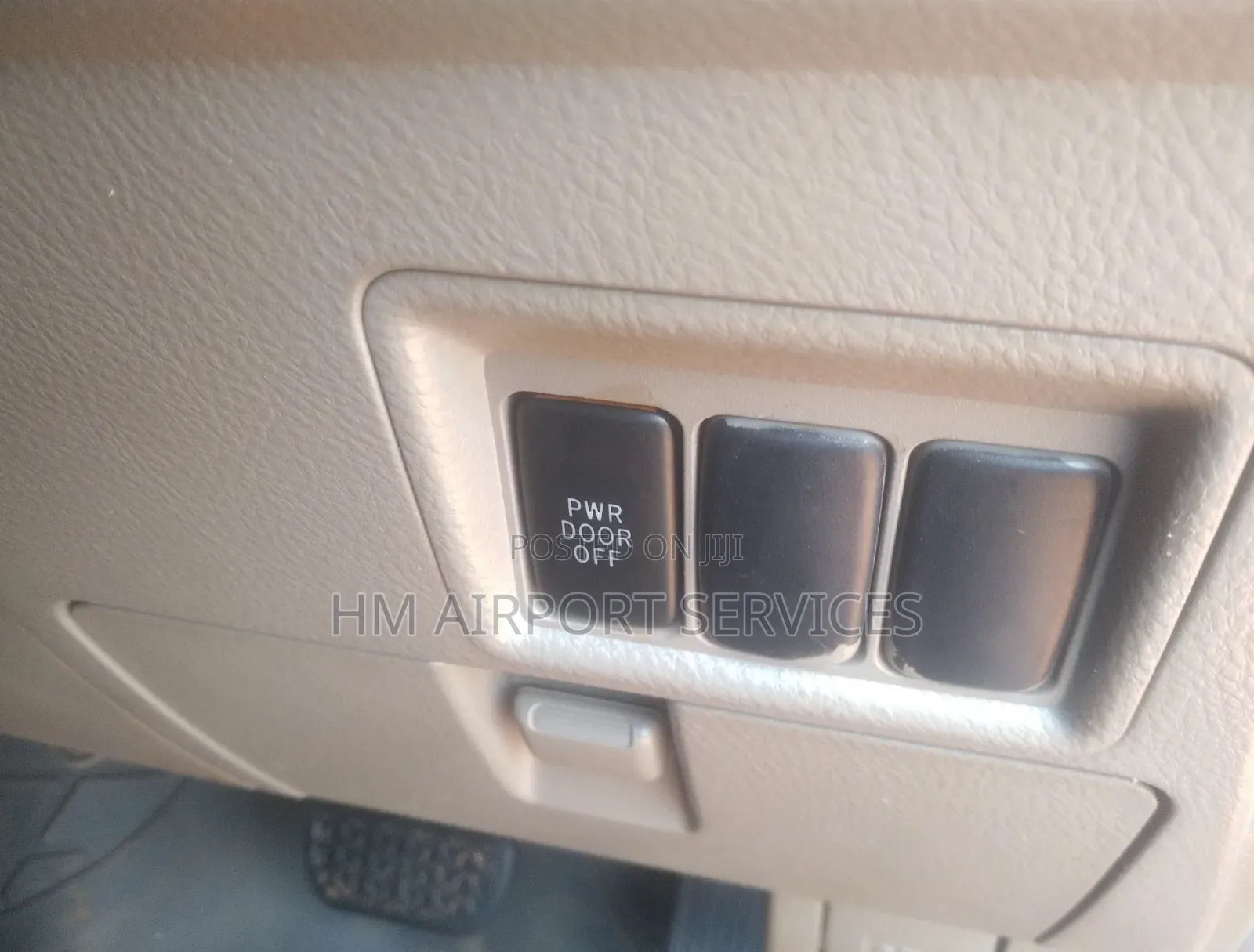 New Toyota Isis 2013