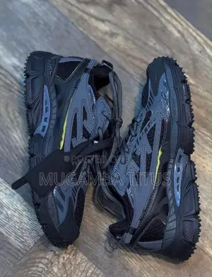 Off- White Be Right Back