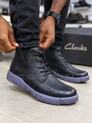 Original Clarks Black Leather Casual Boots