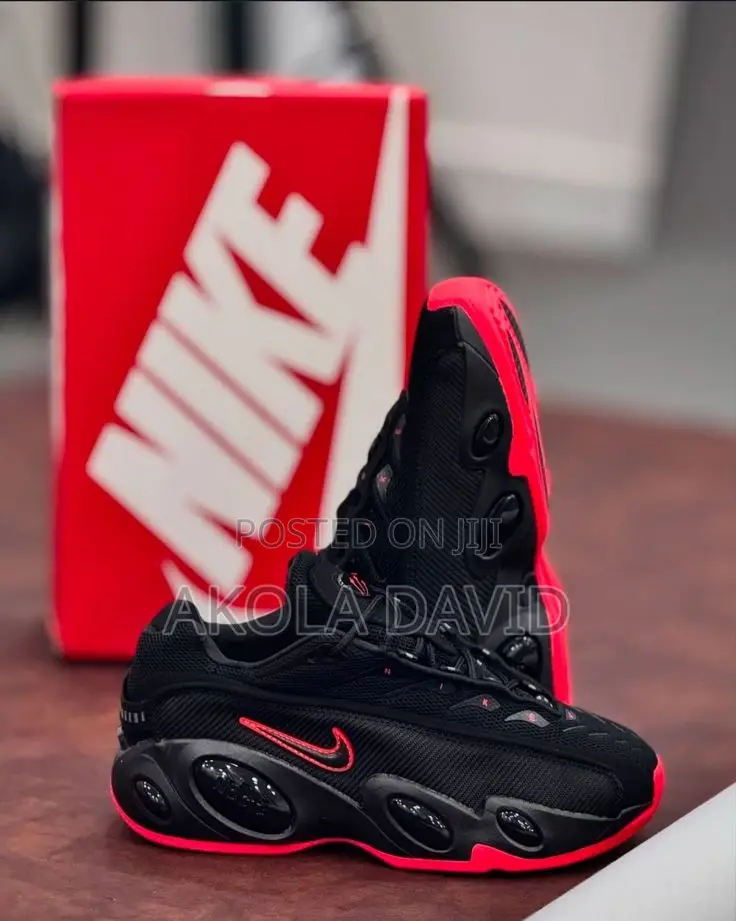 High Quality Fashionable Sneakers
