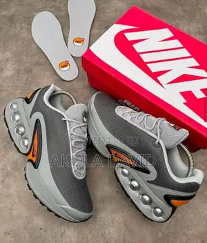 High Quality Fashionable Sneakers