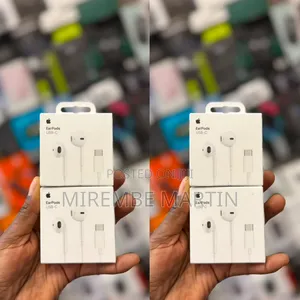 Apple EarPods With a USB-C Connector