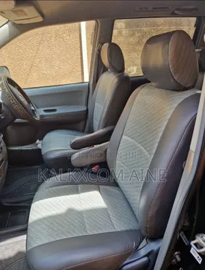 Toyota Noah 2005 Gray