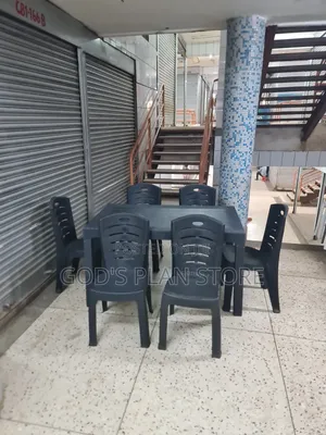 Simplified Ratten Dining Room Plastic Table and Chairs
