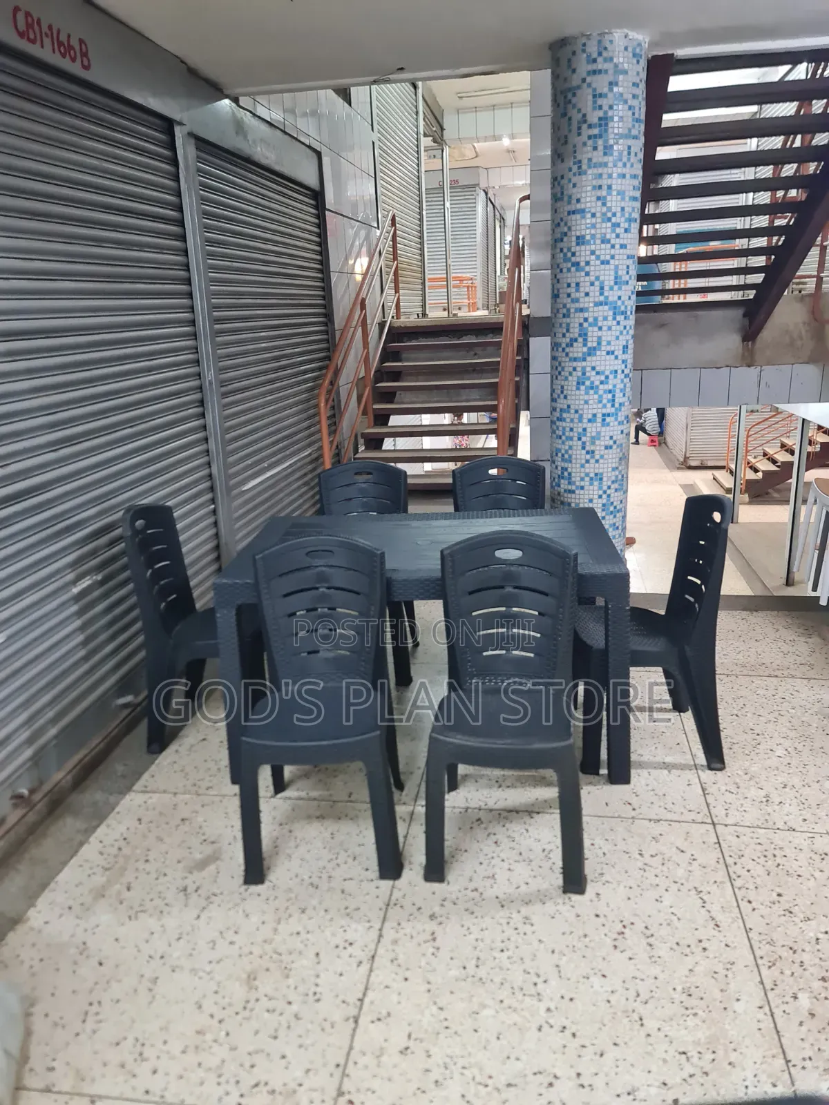 Simplified Ratten Dining Room Plastic Table and Chairs