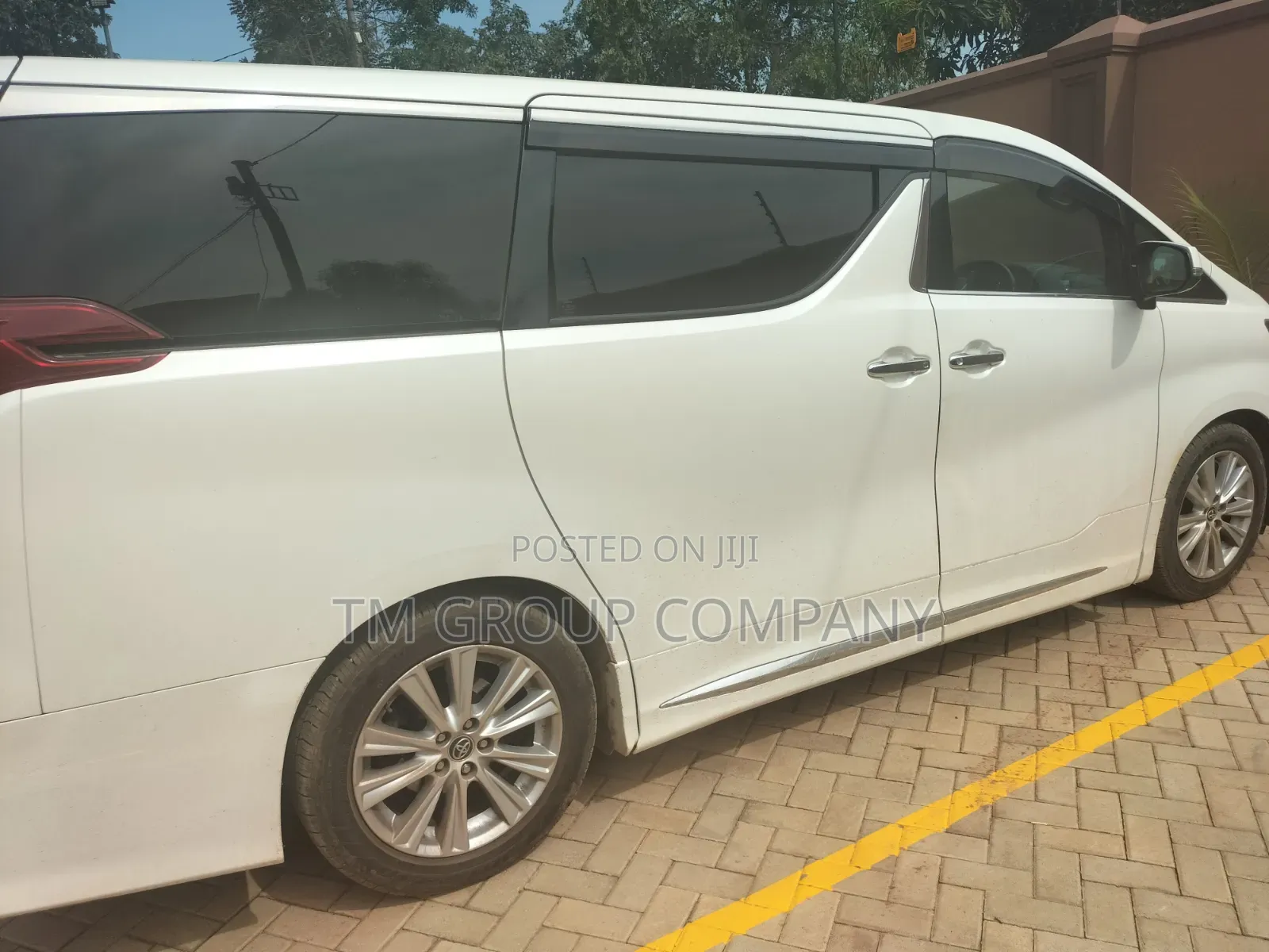 Toyota Alphard 2017 White