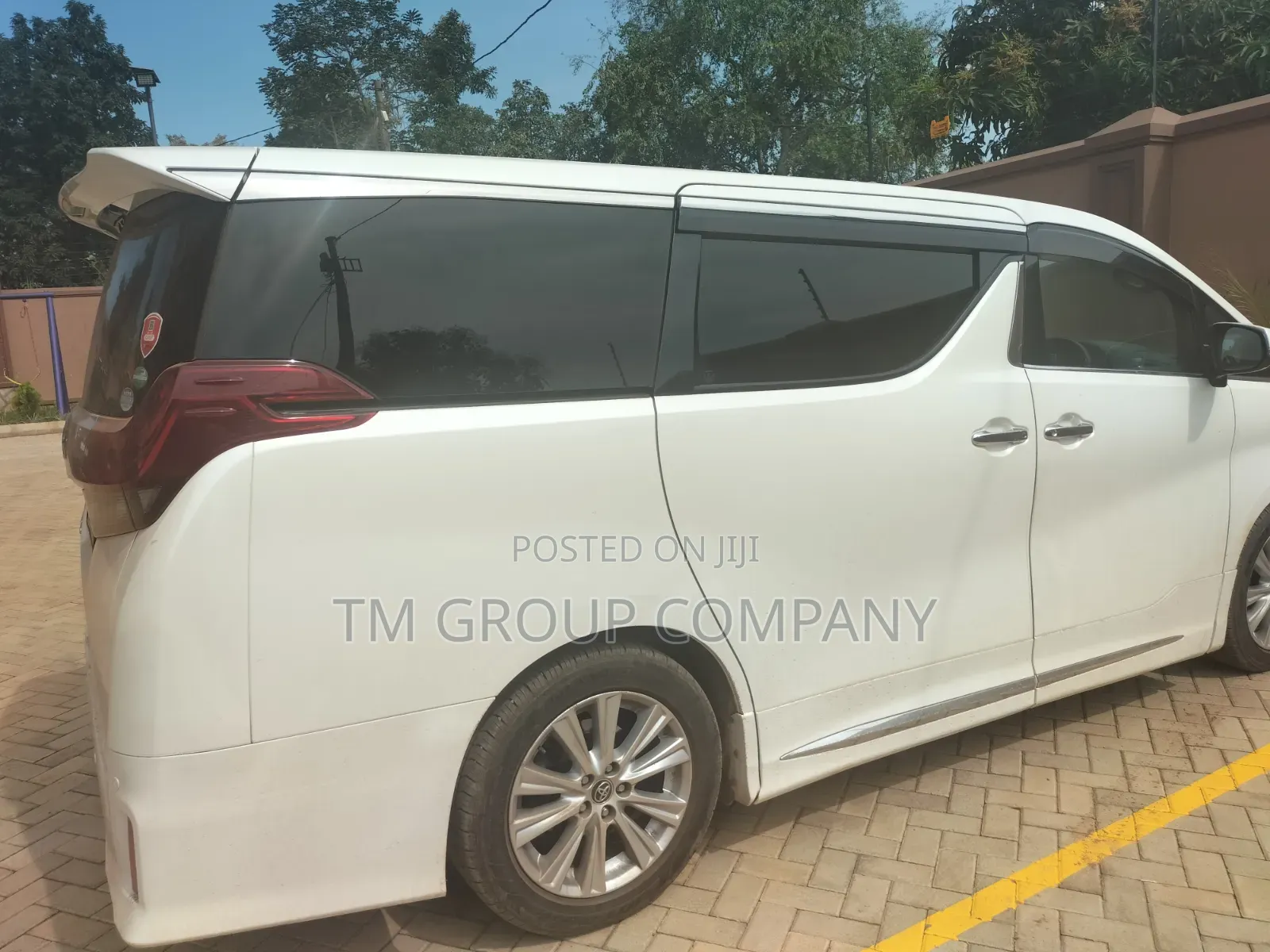 Toyota Alphard 2017 White