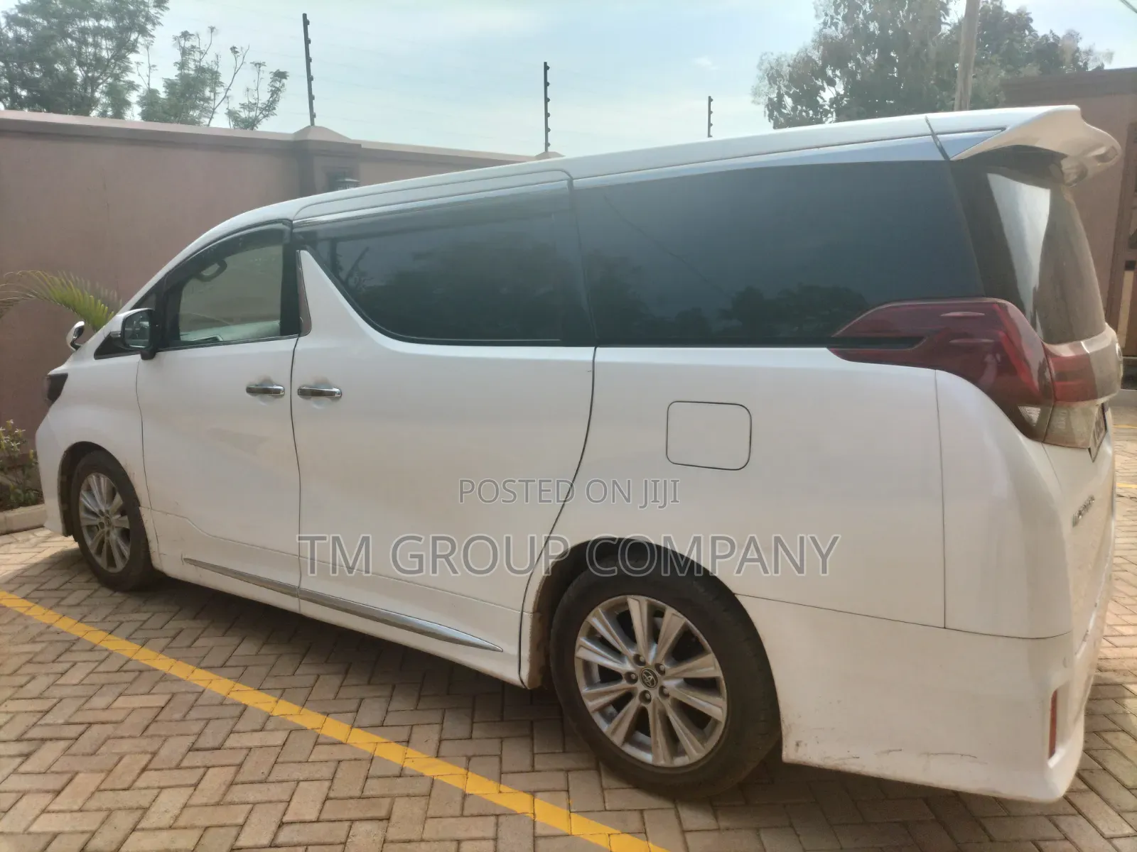 Toyota Alphard 2017 White