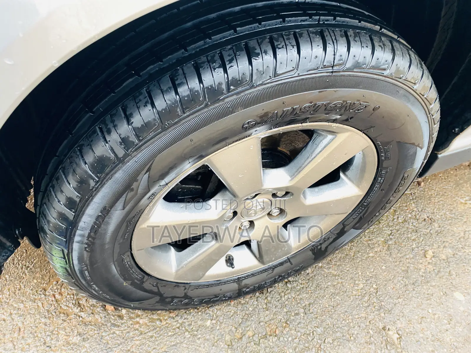 Toyota Harrier 2.4 2010 Silver