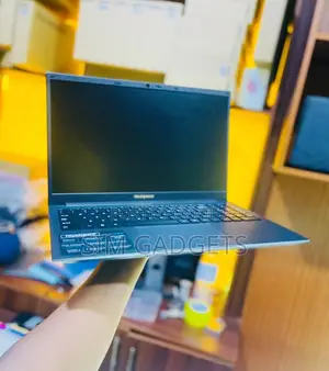 New Laptop Touchmate 8GB Intel Core i5 SSD 256GB