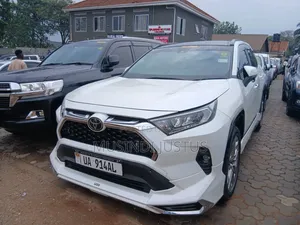 Toyota RAV4 2019 White