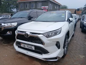Toyota RAV4 2019 White