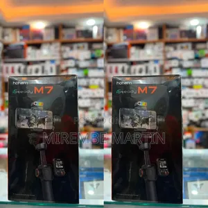 Hohem iSteady M7 Smartphone Gimbal Stabilizer Featuring AI Tracking