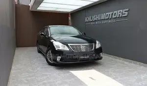 Toyota Crown 2012 Black