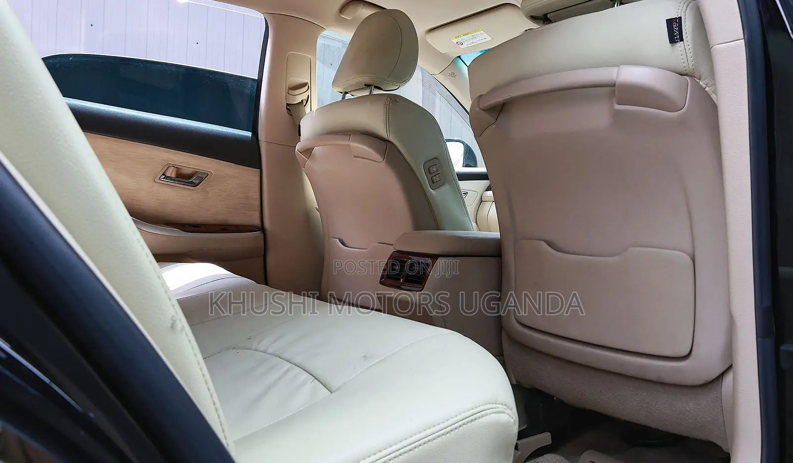 Toyota Crown 2012 Black