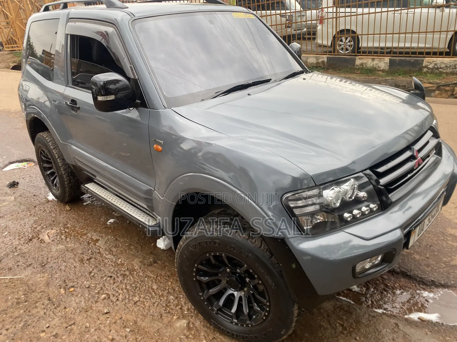 Mitsubishi Pajero 2010 Gray
