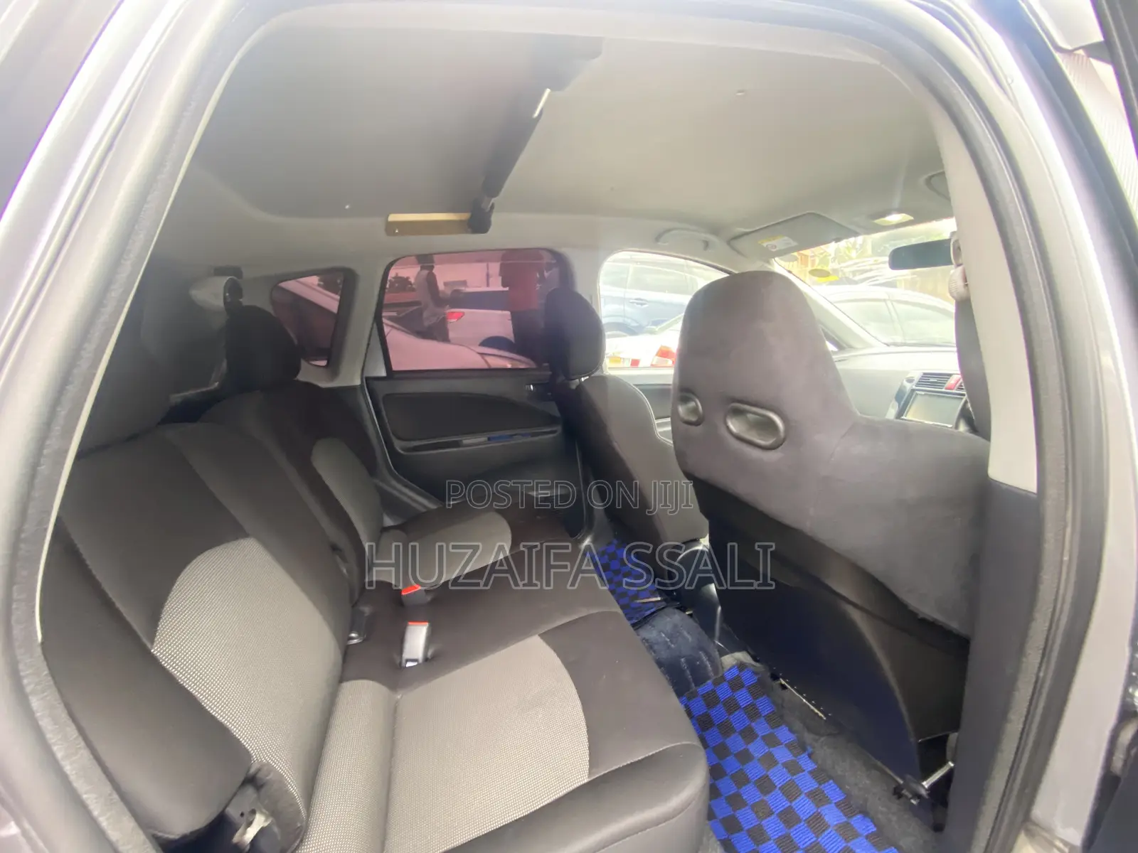 Mitsubishi Colt 2015 Silver