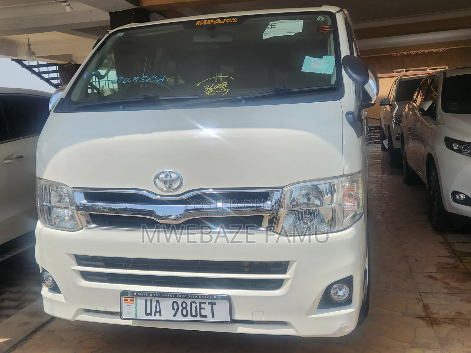 Toyota HiAce 2012