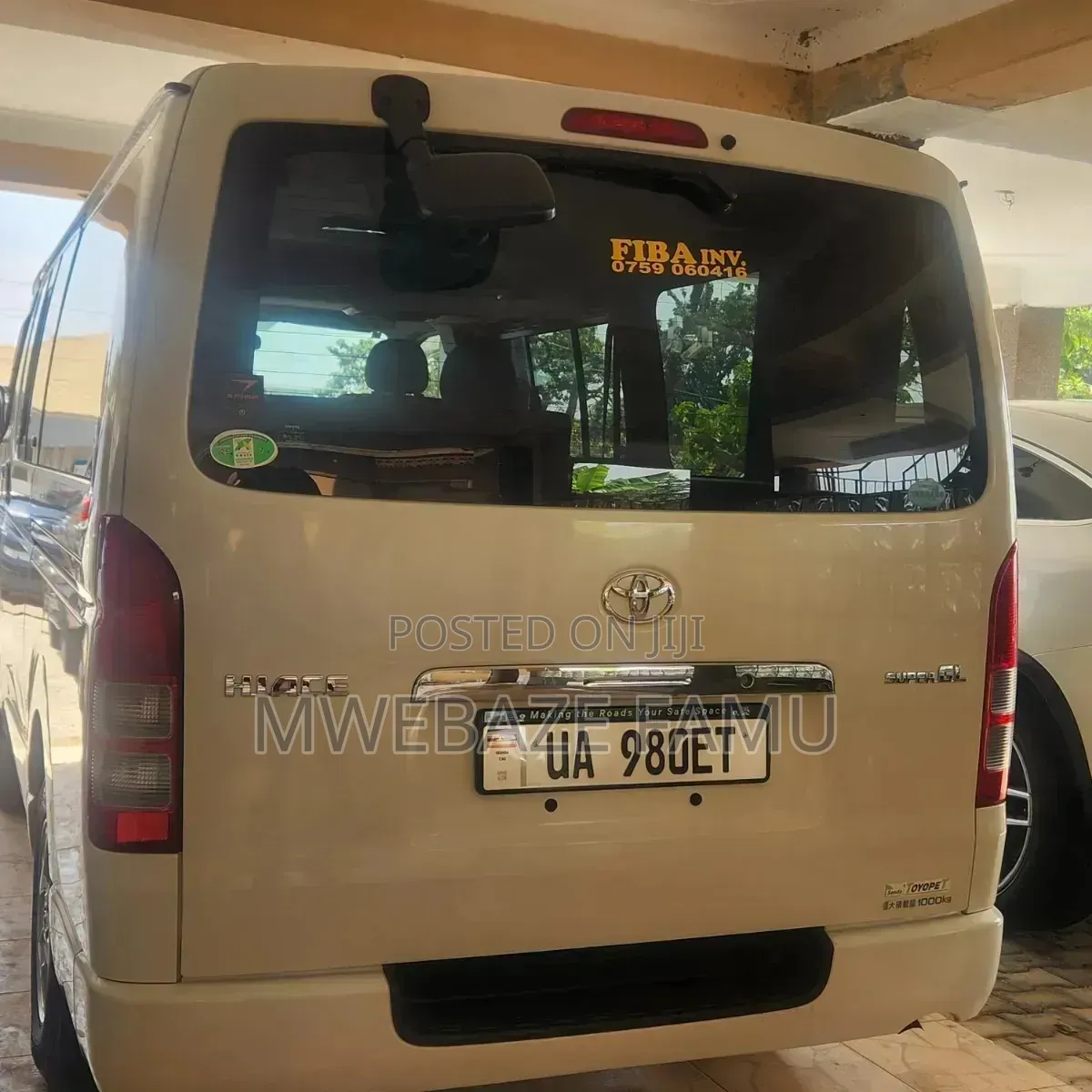 Toyota HiAce 2012