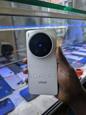 New Vivo X200 Ultra 256 GB White