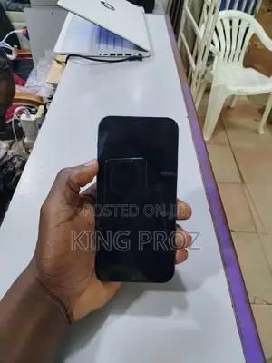 Apple iPhone 12 64 GB Blue