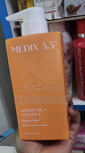 Medix 5.5 Argan Oil + Vitamin E Dryness Relief Body Treatment Cream.