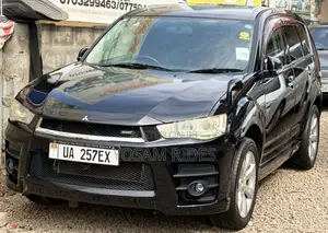 Mitsubishi Outlander 2012 Black