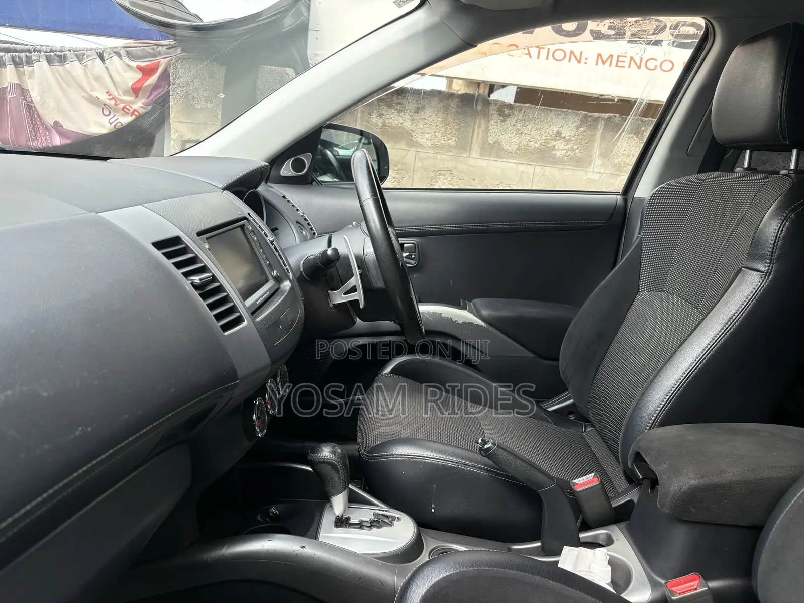 Mitsubishi Outlander 2012 Black