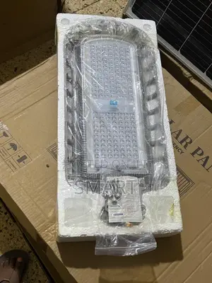 Blue Carbon 500W Solar Street Light – Powerful Outdoor Lighting