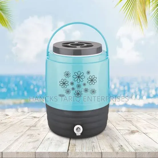 Portable Insulated Water Jug / Dispenser With Spout