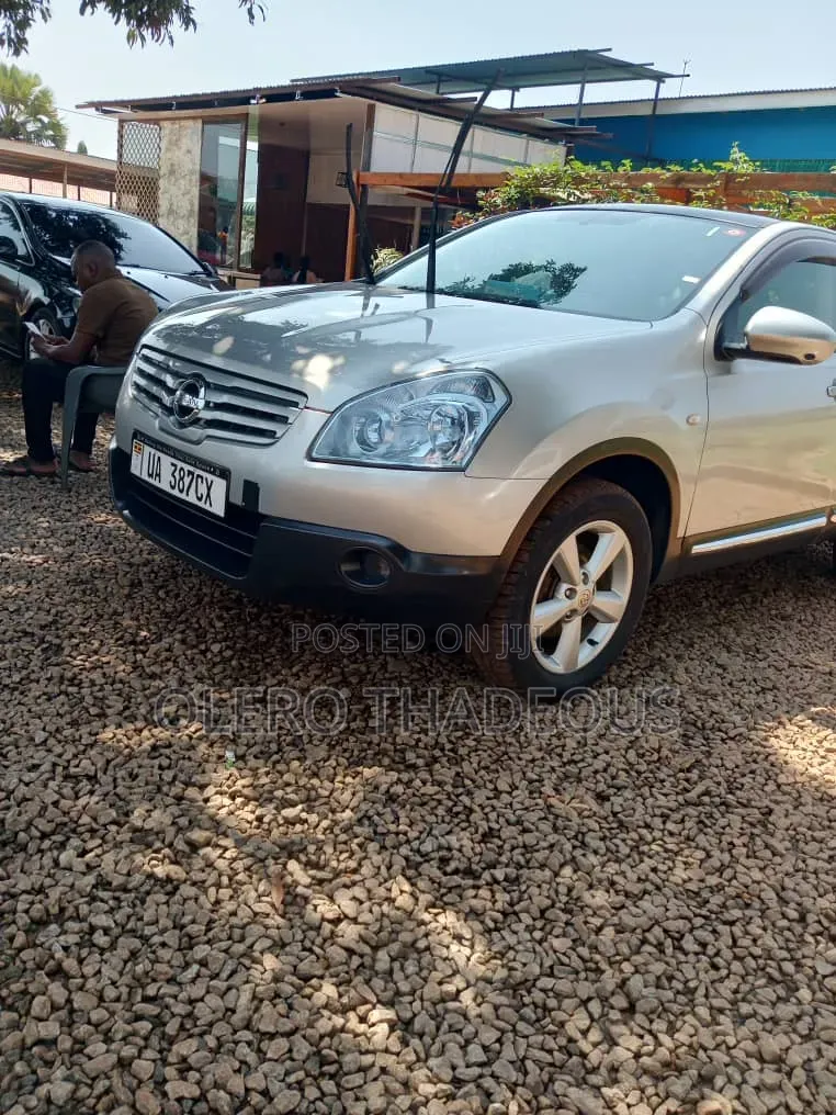 Nissan Dualis 2011 Silver