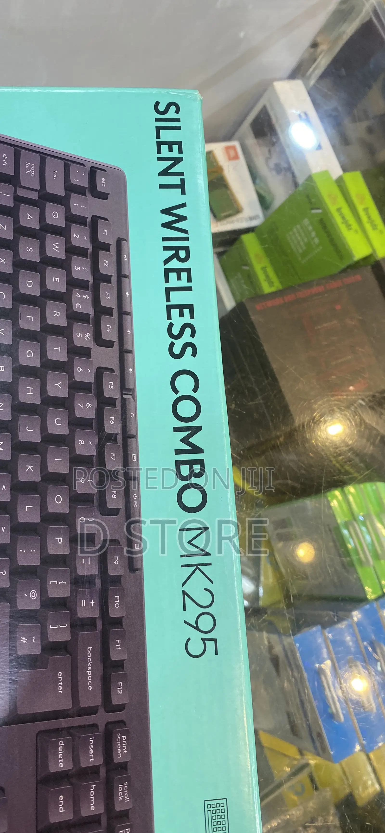 Logitech Silent Wireless Combo MK295 Keyboard and Mouse