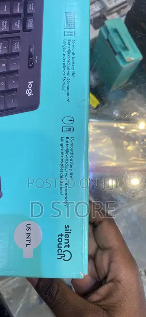 Logitech Silent Wireless Combo MK295 Keyboard and Mouse