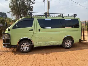 Toyota HiAce 2012 Green