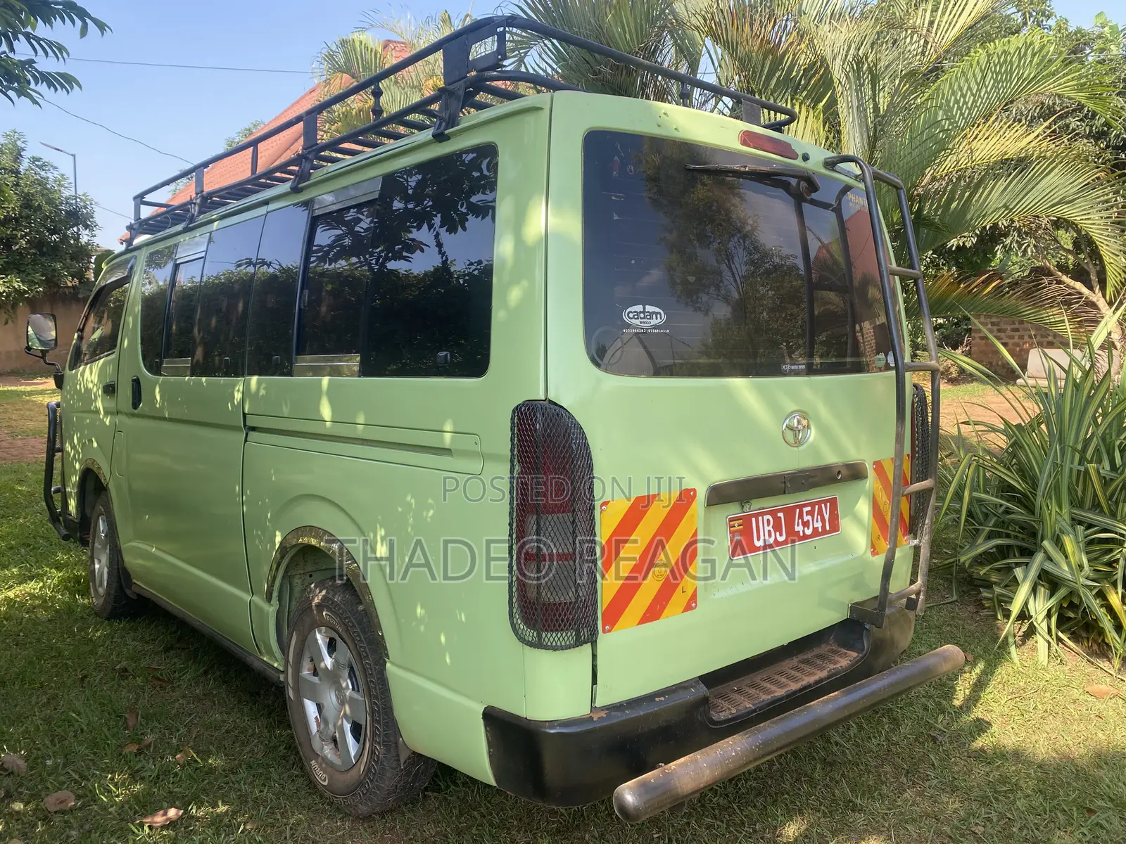 Toyota HiAce 2012 Green